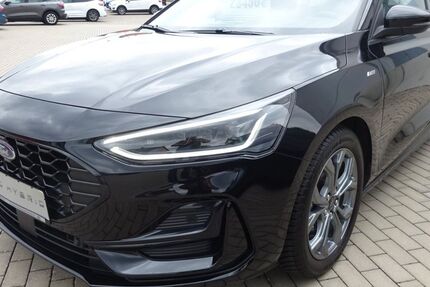 Ford Focus 5.658 km 23.490 &euro; Tauberbischofsheim 97941