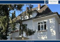 Freistehendes Mehrfamilienhaus in zentraler Lage