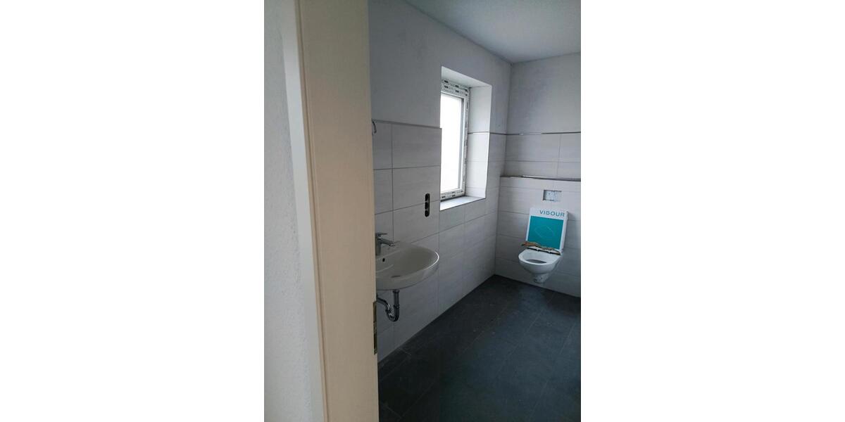 Erdgeschoßwohnung Hage - 2 Zimmer, 70 m&sup2;, 850&euro; | Angebot:25208971