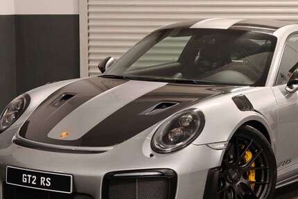 Porsche 911 2.512 km 439.000 &euro; Taunusstein 65232