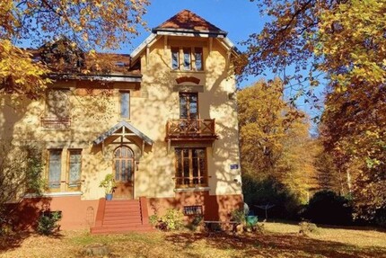 Villa mit großem Garten am Waldrand 10 zimmer