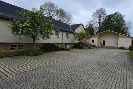 Gewerbe- Lager- Büroräume zu vermieten in Oelsa zimmer