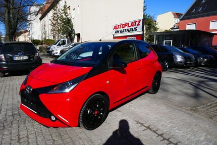 Toyota Aygo (X) 90.216 km 8.450 &euro; Berlin-Tempelhof 12105