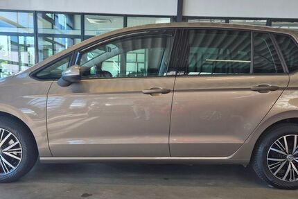 VW Golf Sportsvan 87.000 km 10.950 &euro; Geesthacht bei Hamburg 21502