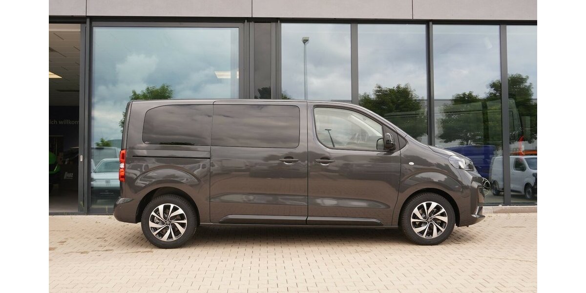 Fiat Ulysse L2 180 AT8 8-Sitzer / 10-Zoll Navi 15.712 km 37.961 &euro; Münchenbernsdorf 07589