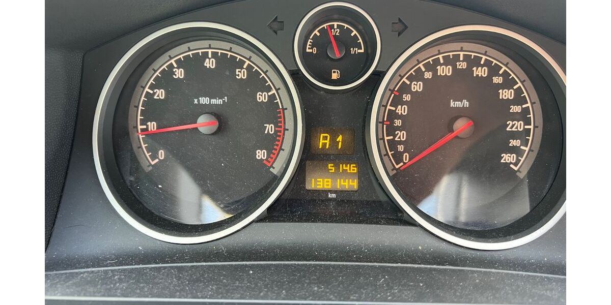 Opel Zafira 140.000 km 4.700 &euro; Bremen 28277