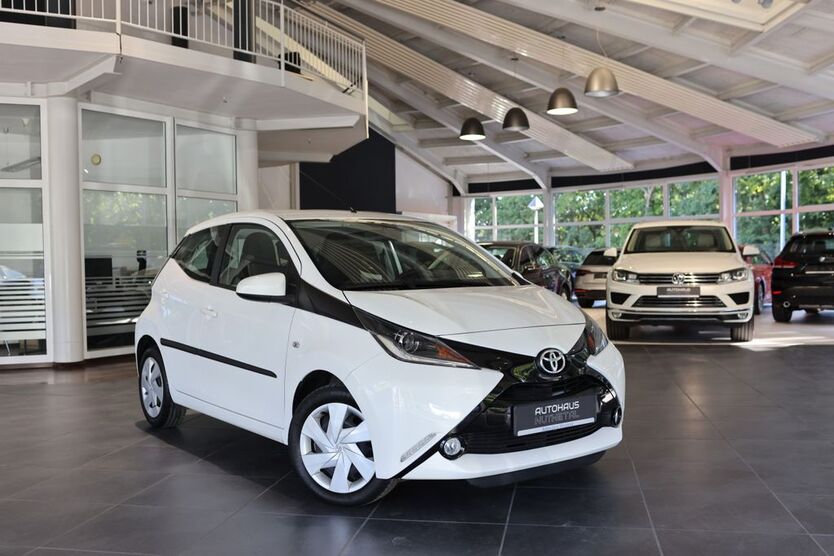 Toyota Aygo (X) 97.450 km 10.450 € Nuthetal 14558