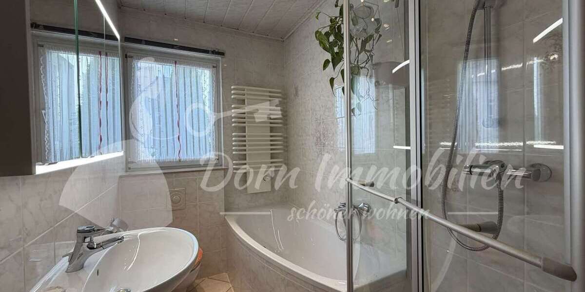 Einfamilienhaus Zwickau - 6 Zimmer, 146 m&sup2;, 79.000&euro; | Angebot:26015228
