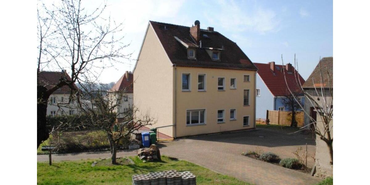Etagenwohnung Jüterbog - 3 Zimmer, 90 m&sup2;, 810&euro; | Angebot:22866198
