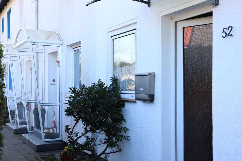 Haus zum Kaufen in Lübeck-Kücknitz 199.500 € 79 m²