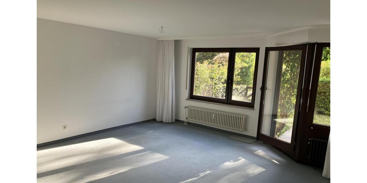 Erdgeschoßwohnung Stuttgart Botnang - 3.5 Zimmer, 87 m&sup2;, 1.300&euro; | Angebot:26660013