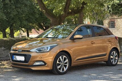Hyundai i20 115.000 km 7.500 &euro; Salzkotten 33154