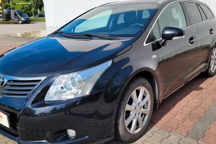 Toyota Avensis 308.184 km 2.300 &euro; Treben 04617