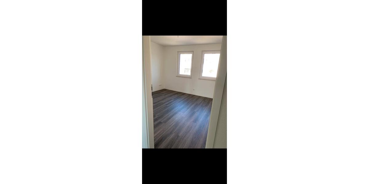 Etagenwohnung Wulkenzin - 3 Zimmer, 75 m&sup2;, 529&euro; | Angebot:26252686