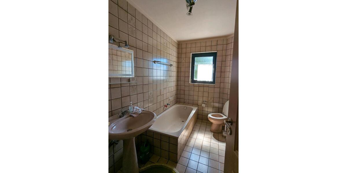 Einfamilienhaus Blieskastel - 5 Zimmer, 156 m&sup2;, 182.000&euro; | Angebot:27014469