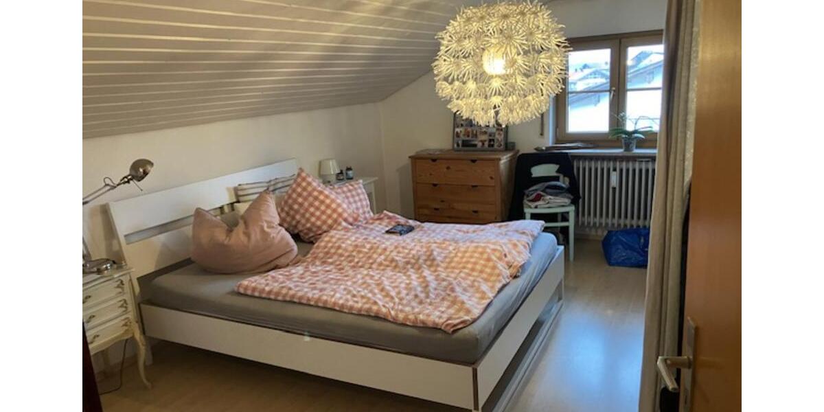 Dachgeschoßwohnung Bergen - 3 Zimmer, 73 m&sup2;, 1.100&euro; | Angebot:25281049