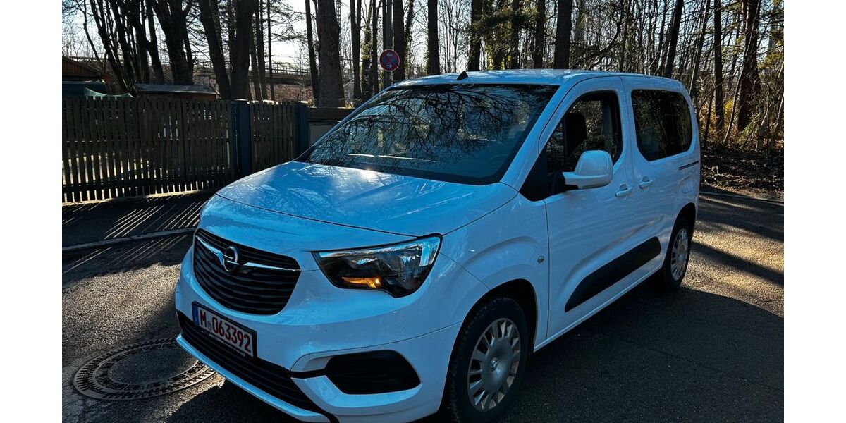 Opel Combo 188.900 km 8.100 &euro; München 81929