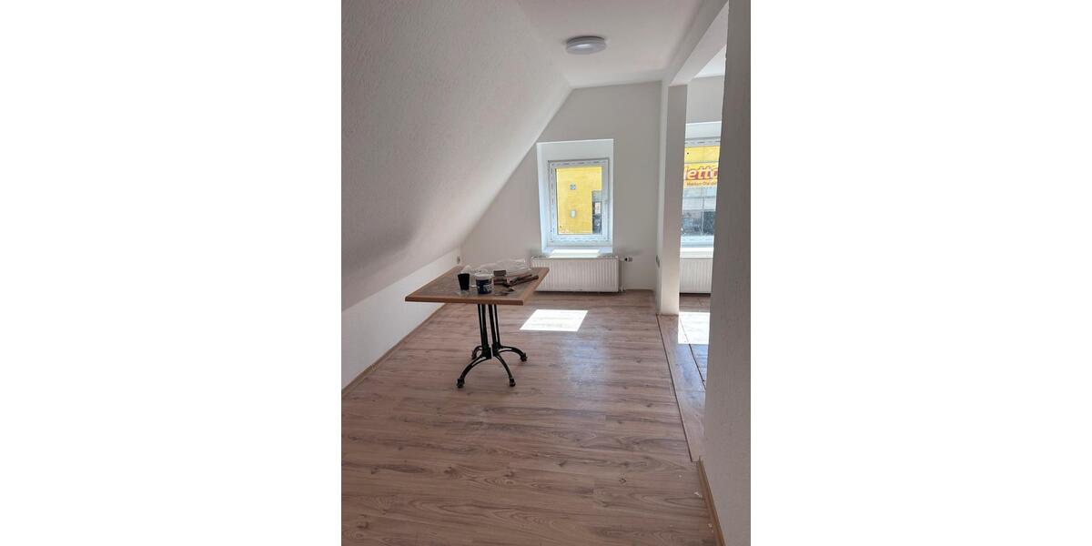 Etagenwohnung Varel - 4 Zimmer, 85 m&sup2;, 800&euro; | Angebot:26272830