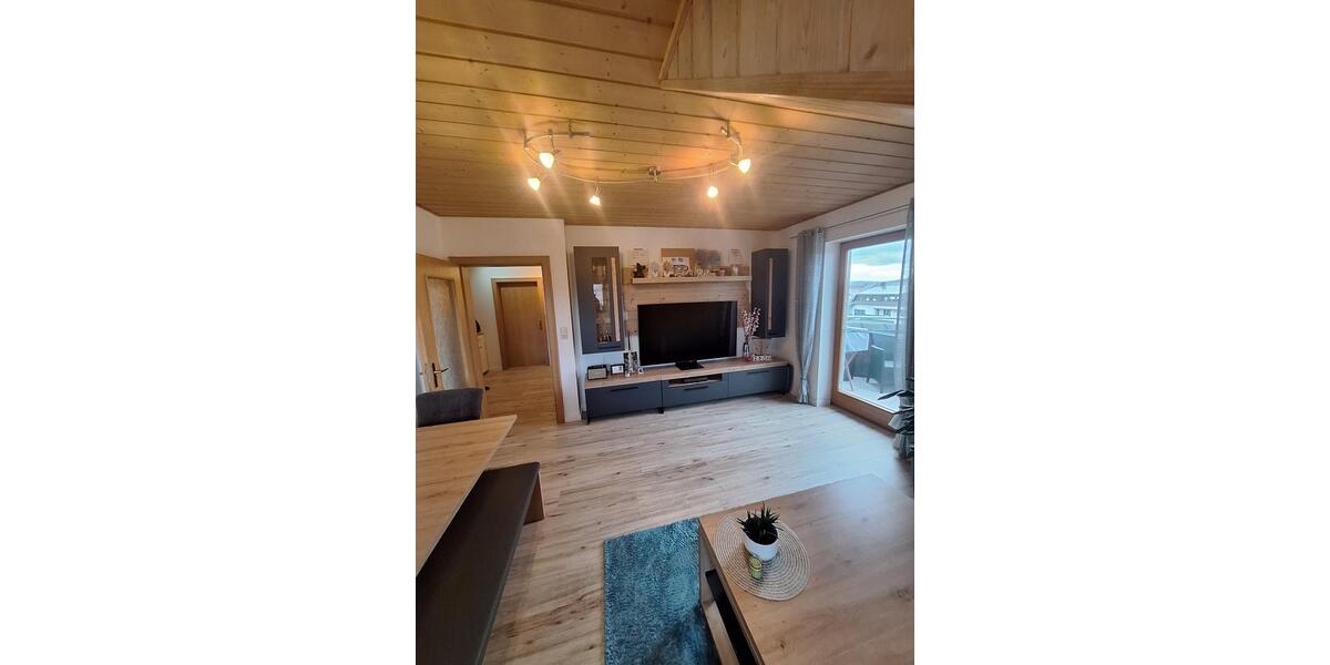 Etagenwohnung Schwandorf - 3 Zimmer, 66 m&sup2;, 670&euro; | Angebot:26396933