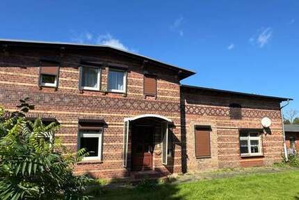 Haus zum Kaufen in UeckermündeBellin 150.000 € 144 m² 7 zimmer