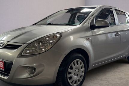 Hyundai i20 64.000 km 5.490 &euro; Linnich 52441
