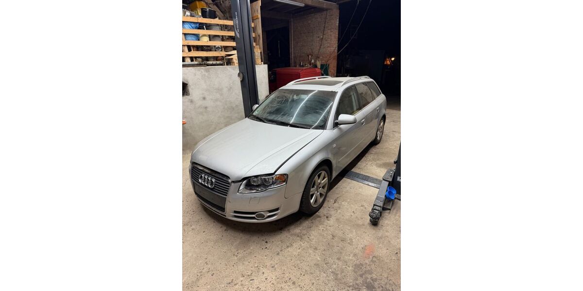 Audi A4 348.000 km 2.500 &euro; Ebern 96106