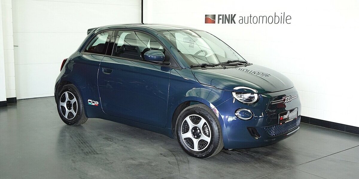 Fiat 500e Action Carplay Android Automatik 1.Hand 20.500 km 13.120 &euro; Lich 35423