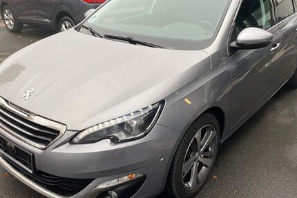 Peugeot 308 82.000 km 8.990 € Hamm 59065