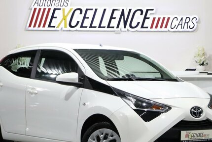 Toyota Aygo 1.0 X-PLAY X-BUSINESS KAMERA+APPLE+ANDROID 77.000 km 9.444 &euro; Hamm 59077