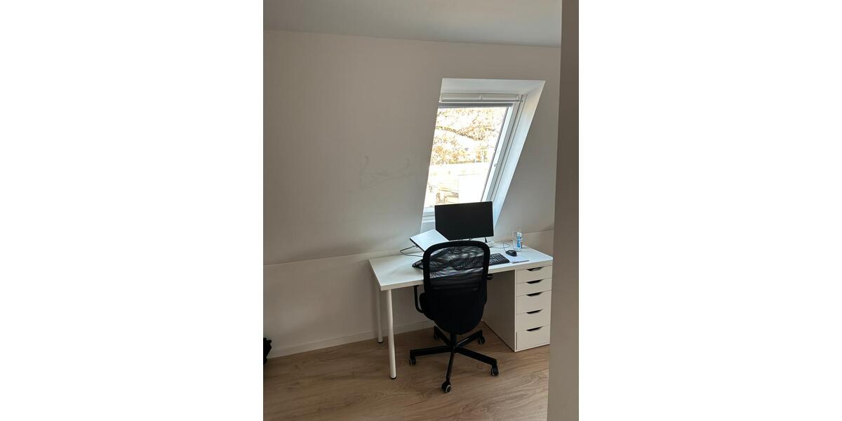 Etagenwohnung Aichach - 1 Zimmer, 27 m&sup2;, 750&euro; | Angebot:25431604