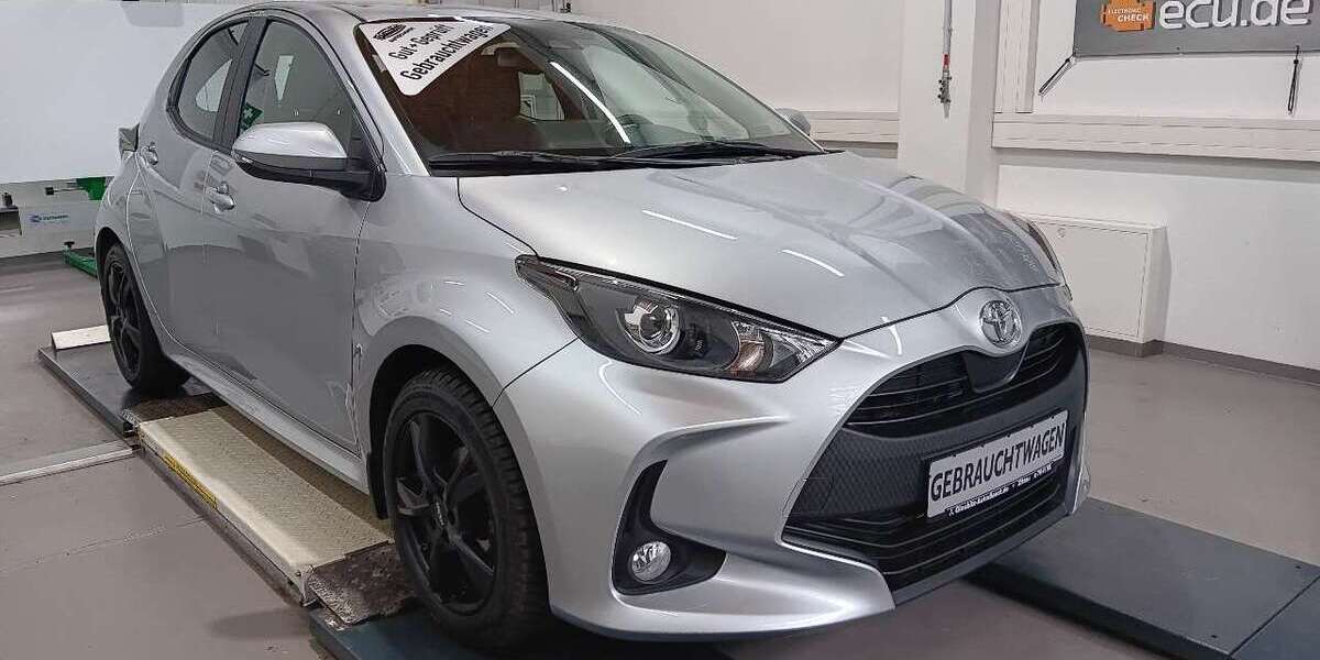 Toyota Yaris 10.190 km 19.850 &euro; Zittau 02763