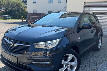 Opel Grandland (X) 93.000 km 9.490 € Bad Aibling 83043
