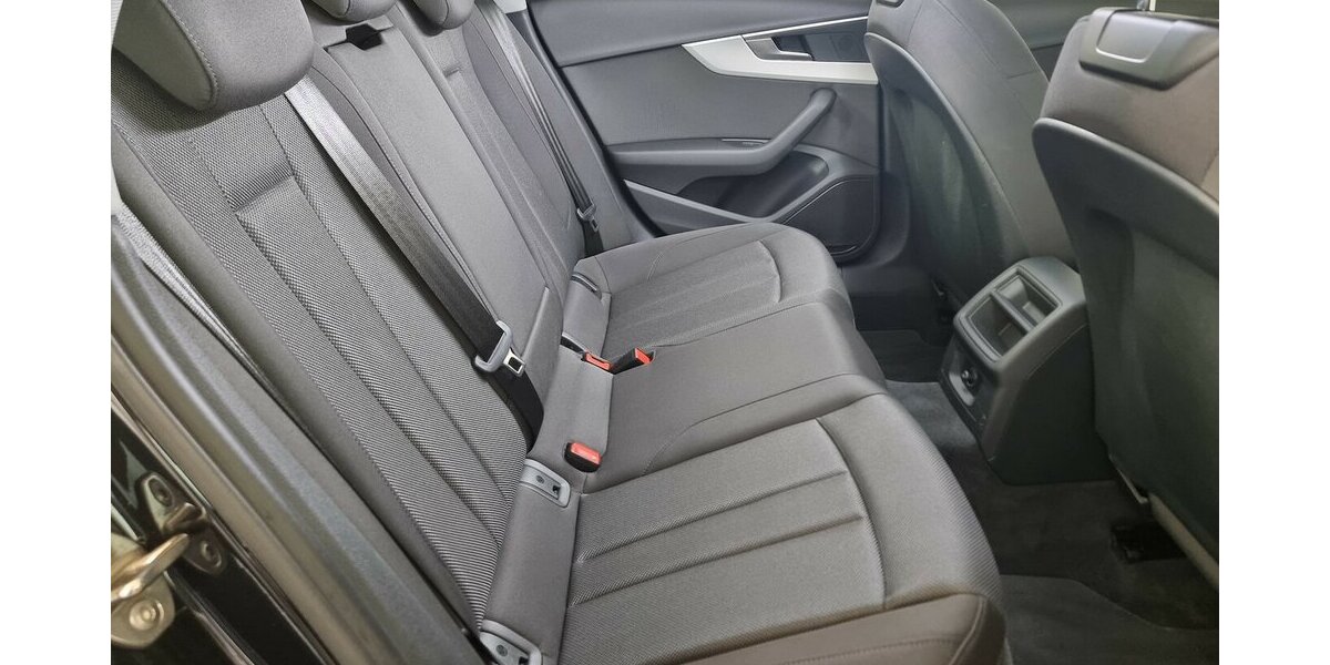 Audi A4 35 TFSI Automatik LED AHK Navi Klima Tempomat 98.400 km 22.900 &euro; Garrel 49681