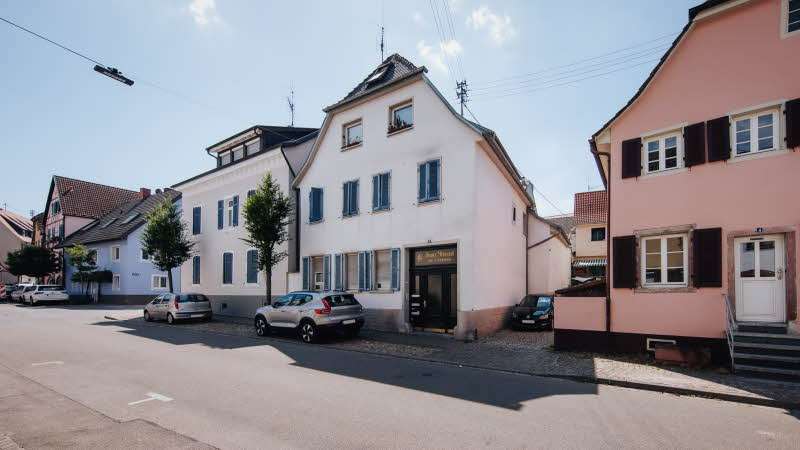 Haus zum Kaufen in Endingen 430.000 € 241.91 m²