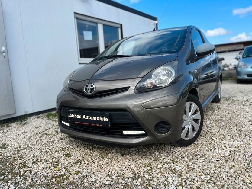 Aygo (X)