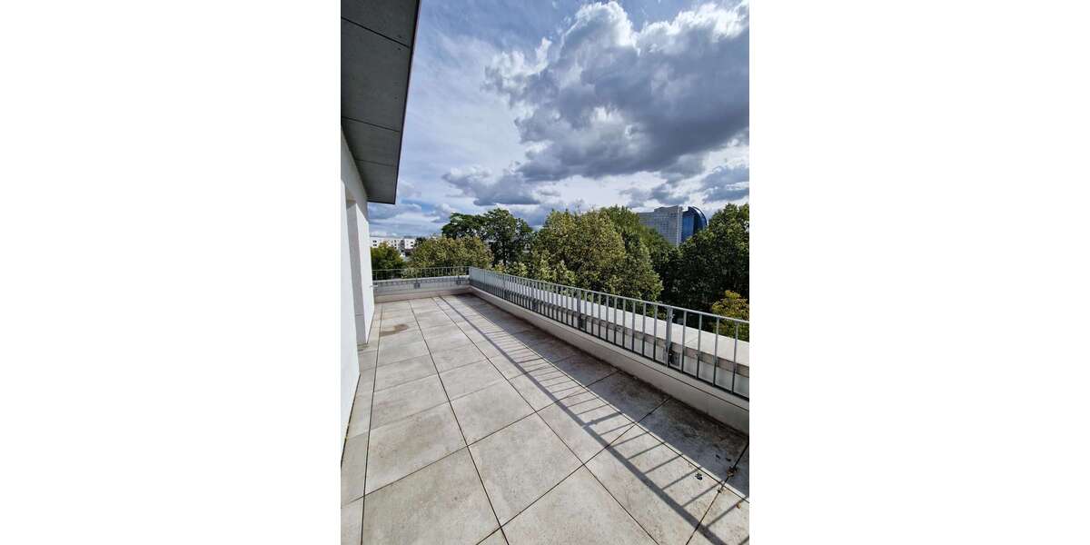 Etagenwohnung Frankfurt Bockenheim - 3 Zimmer, 94 m&sup2;, 1.800&euro; | Angebot:27352045
