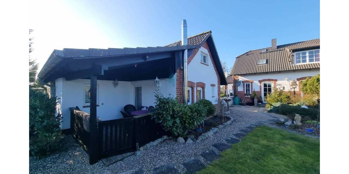 Mehrfamilienhaus, Wohnhaus Sagard Neddesitz - 9 Zimmer, 260 m&sup2;, 495.000&euro; | Angebot:25705304