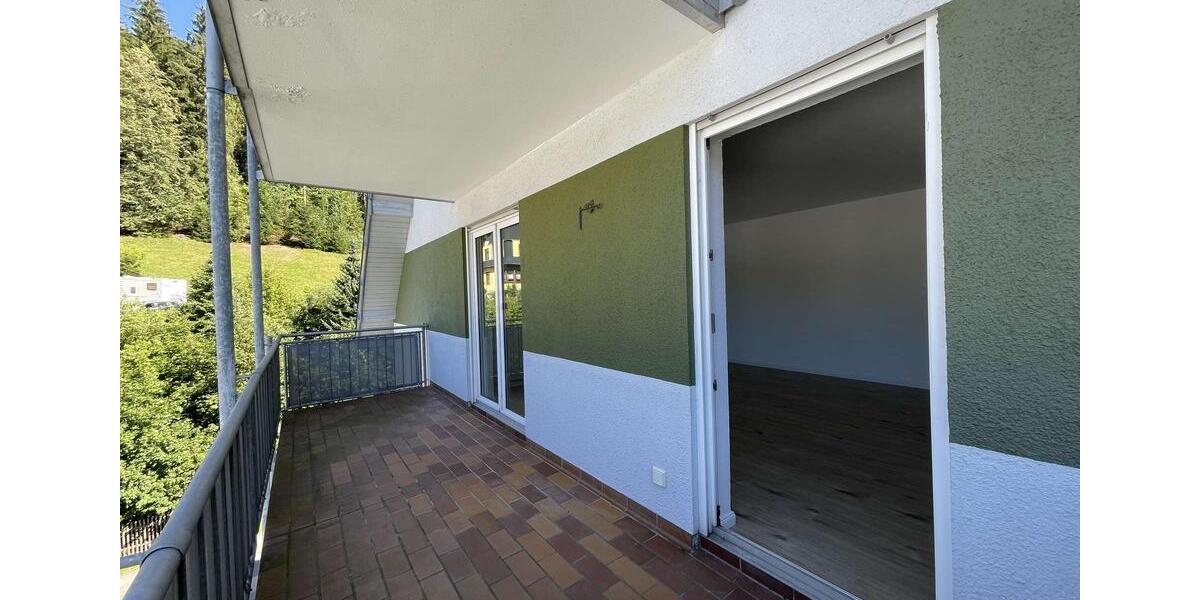 Etagenwohnung Klingenthal - 3 Zimmer, 105 m&sup2;, 475&euro; | Angebot:26647916