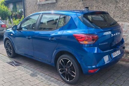 Dacia Sandero 35.000 km 12.350 &euro; Muggensturm 76461