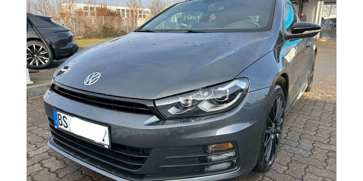 VW Scirocco 88.000 km 13.600 &euro; Braunschweig 38102
