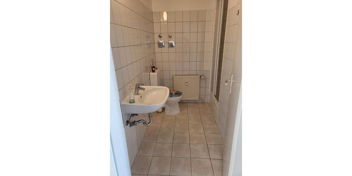 Erdgeschoßwohnung Jarmen - 2 Zimmer, 66 m&sup2;, 405&euro; | Angebot:26070415