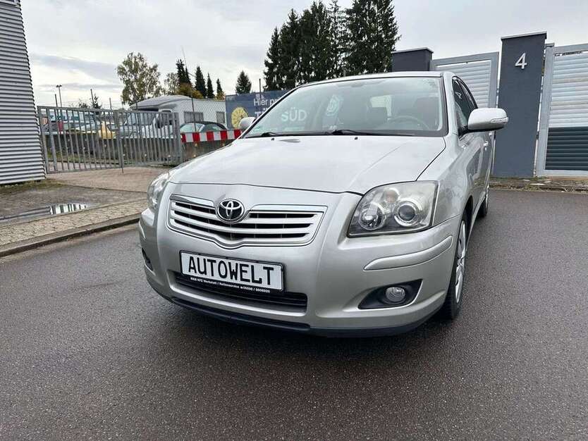Toyota Avensis 168.000 km 5.999 € Saarbrücken 66127