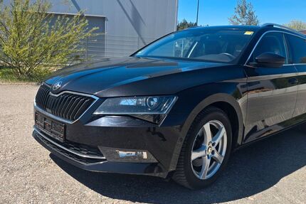 Skoda Superb 247.000 km 12.400 &euro; Haunsheim 89437