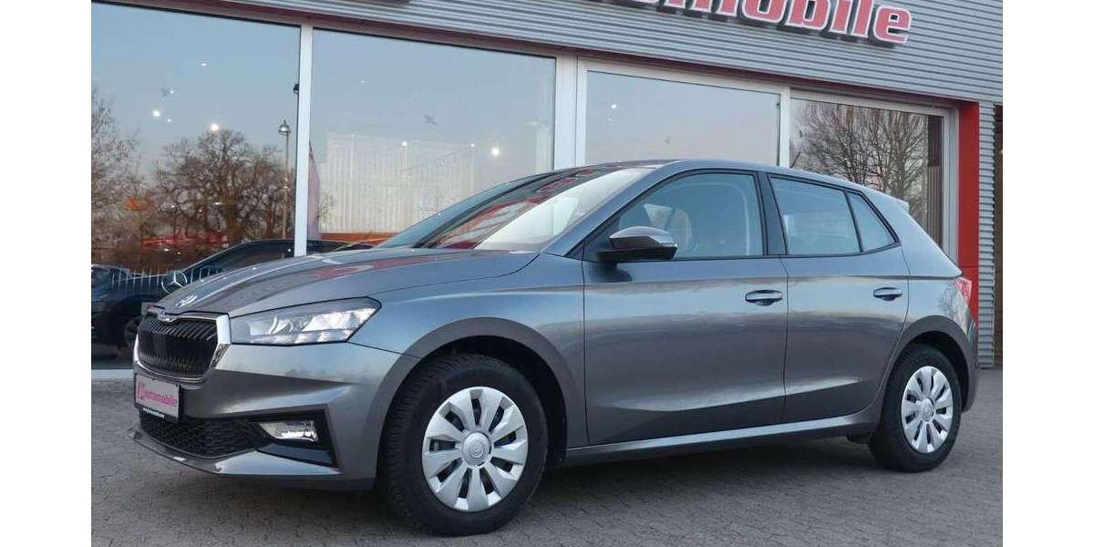 Skoda Fabia 10.000 km 16.480 &euro; Langenhagen / Kaltenweide 30855