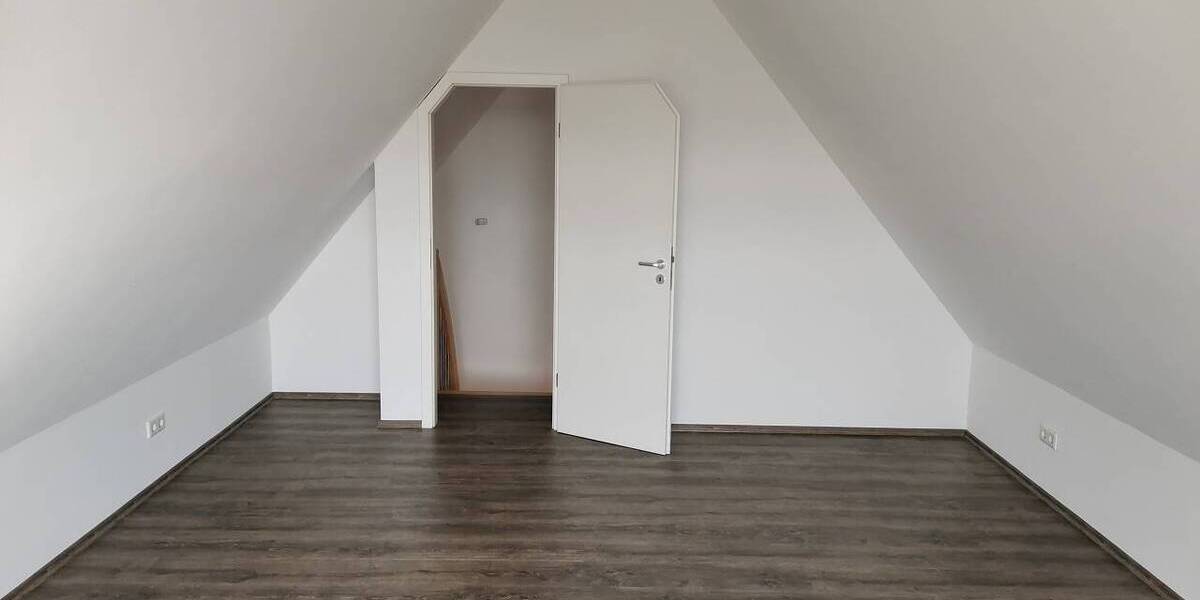Etagenwohnung Hamburg Neuenfelde - 3 Zimmer, 99 m&sup2;, 1.040&euro; | Angebot:26473110