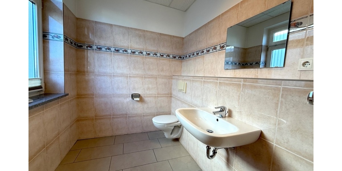 Büro-Showroom-Ladenflächen ab 175,5 m²! Ebenerdig und nahe der A7 - Gewerbeobjekt Seevetal Holtorfsloh | Angebot:24615942