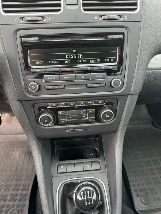 VW Golf 145.450 km 3.700 € Berlin 10178