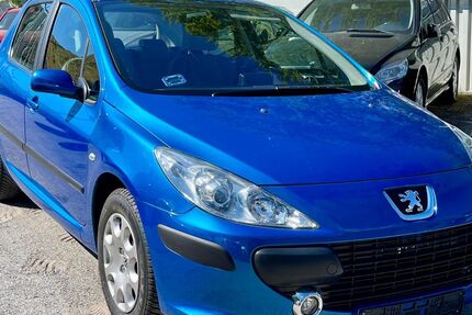 Peugeot 307 98.000 km 4.900 &euro; Berlin 12683