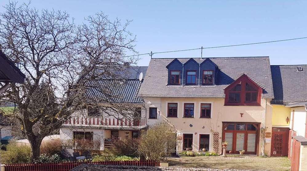 Haus zum Kaufen in Alflen 650.000 € 348 m²