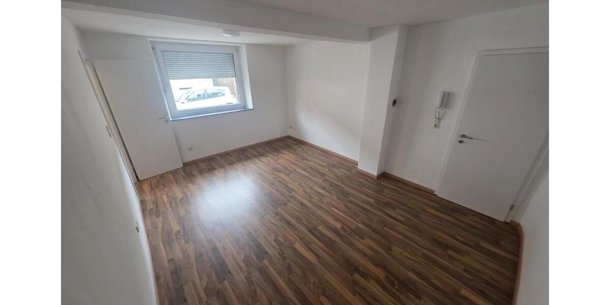 Einfamilienhaus Bolanden - 7 Zimmer, 120 m&sup2;, 290.000&euro; | Angebot:26893232